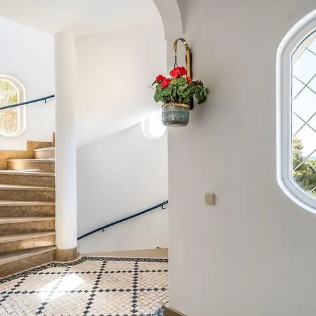 Apartment Castelinho - Pool - - Free Wifi - Air Con