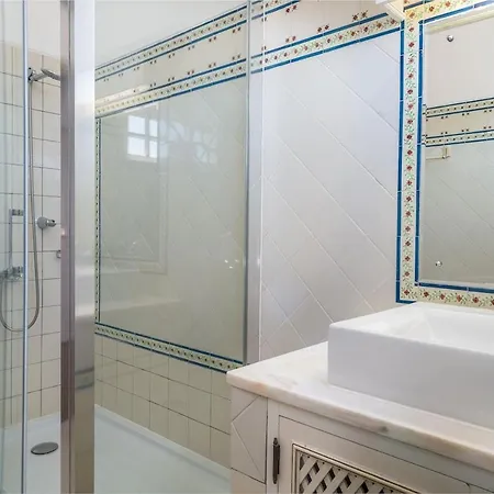 Castelinho - Pool - - Free Wifi - Air Con Apartment