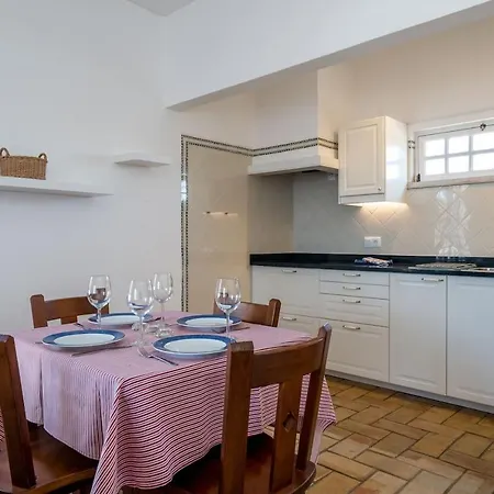Castelinho - Pool - - Free Wifi - Air Con *