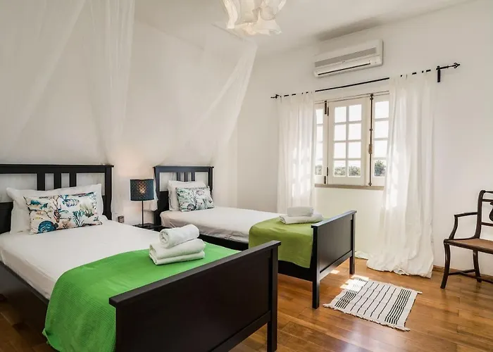 Appartement Castelinho - Pool - Beach - Free Wifi - Air Con