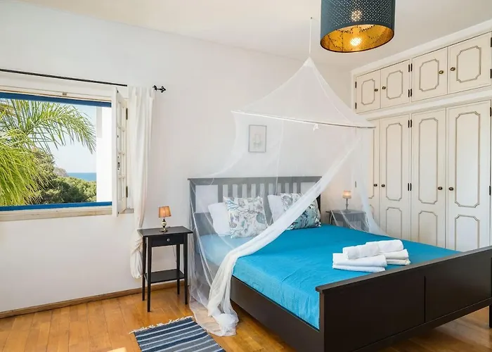 Appartement Castelinho - Pool - Beach - Free Wifi - Air Con *